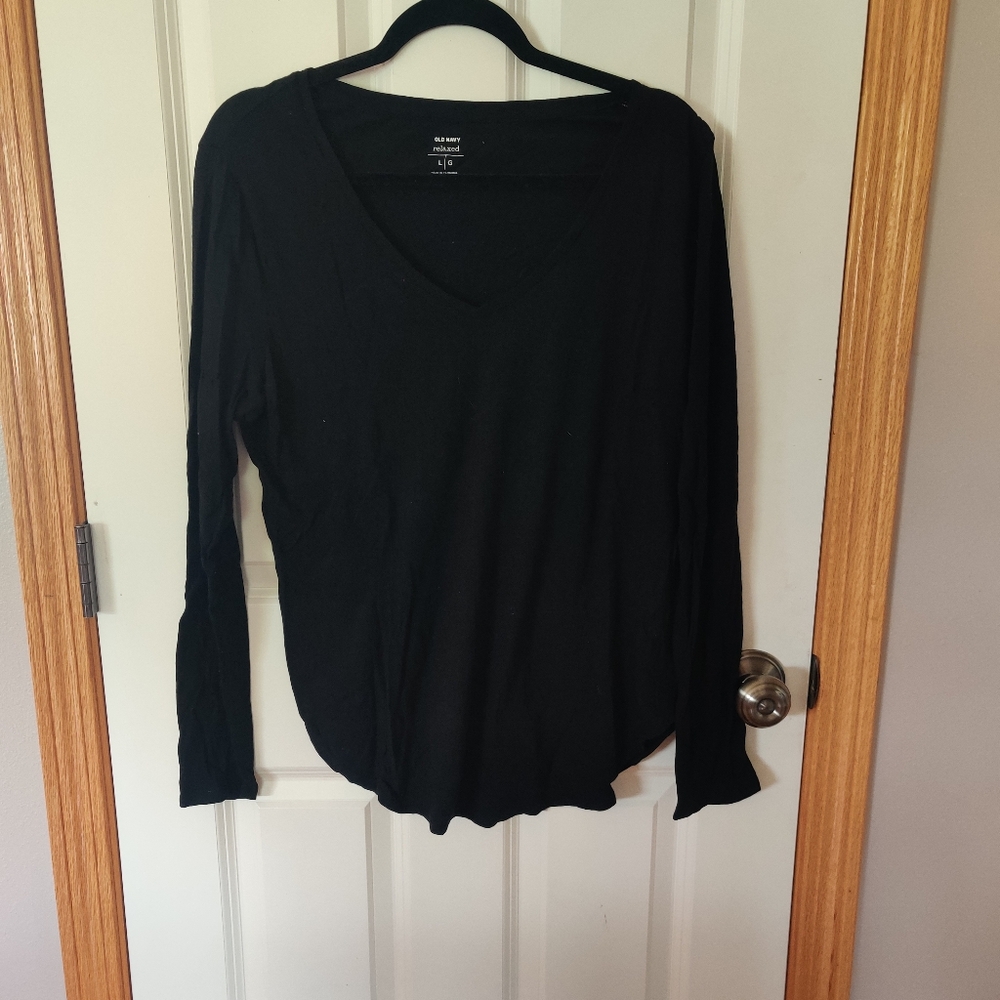 Black V-Neck Long Sleeve Top